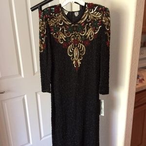 SCALA INCREDIBLE BEADED GOWN NWT M CRUISE FORMAL